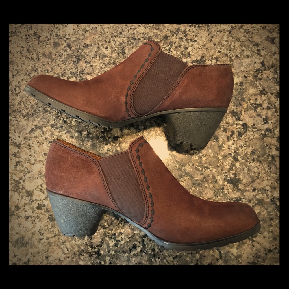 Naturalizer N5 Comfort Garrett Ankle Booties